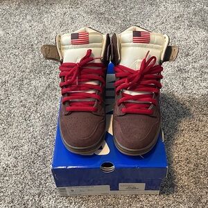 Nike Dunk High Pro SB Sneakers Red and Brown Men Size 9